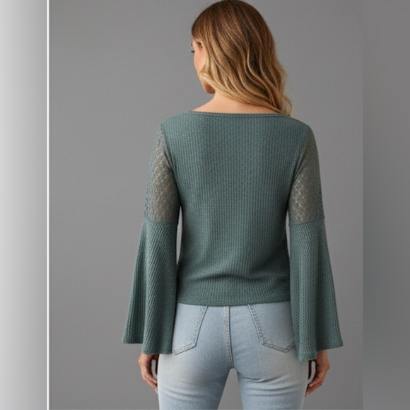 Ribbed Lace Bell Sleeve Tie Front Tee - Picture 4 of 6